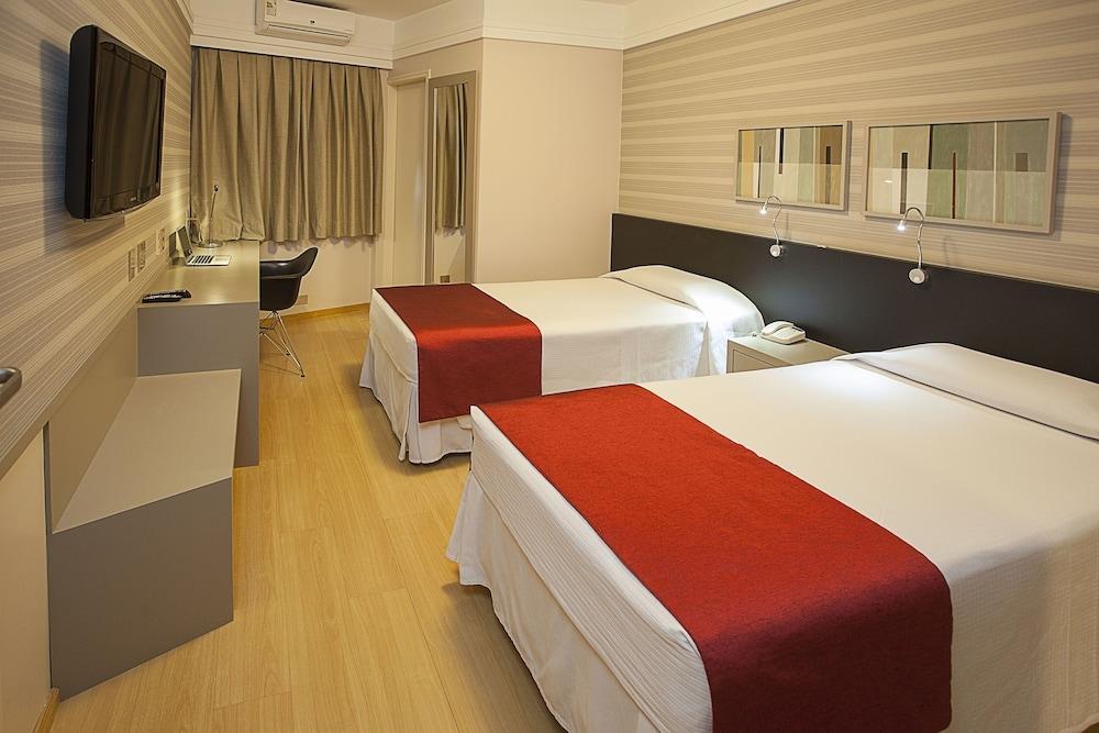 Max Plaza Hotel Μαρίλια Εξωτερικό φωτογραφία